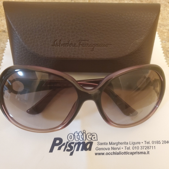 Salvatore Ferragamo Accessories - Salvatore Ferragamo sun glasses, new,no tags
